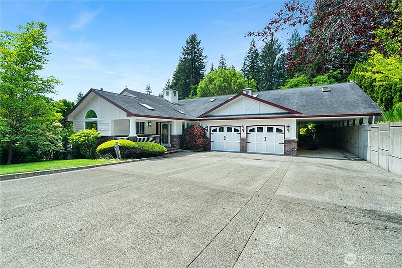 2nd image of 115 Reynvaan Drive