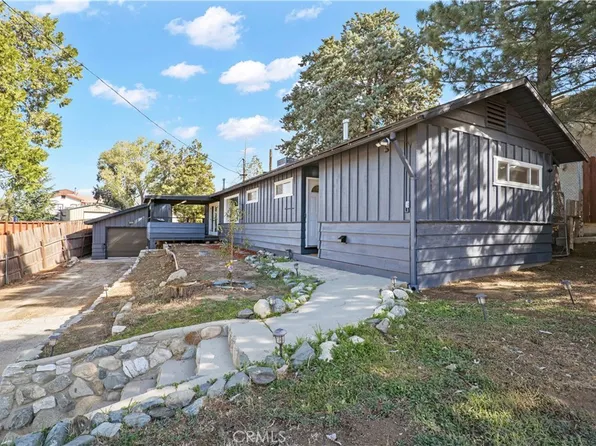 15111 Akker Rd, Lake Hughes, CA 93532