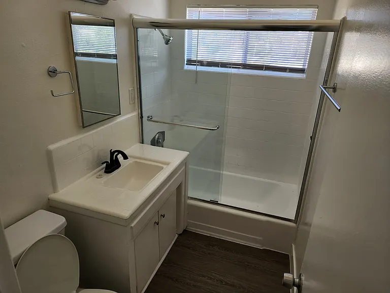 5071 W 21st St #4 — Photo 3