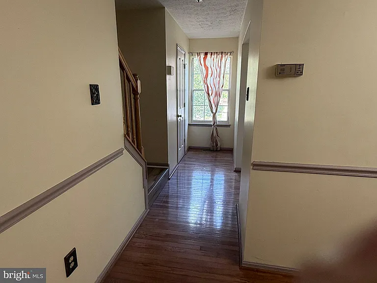 9324 Daly Ct — Photo 11