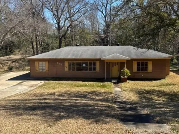 230 Hillside Dr, Vicksburg, MS 39180