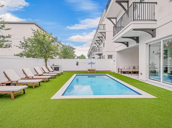 17 Boswells Ct, Miramar Beach, FL 32550