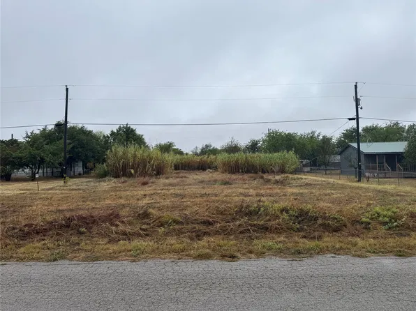 8946 Cartwright Dr, Cresson, TX 76035