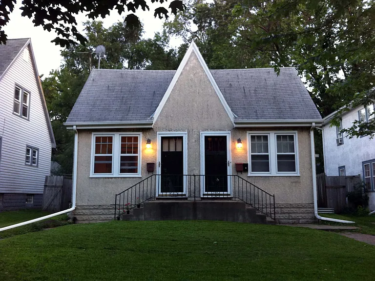 1672 Randolph Ave — Photo 3