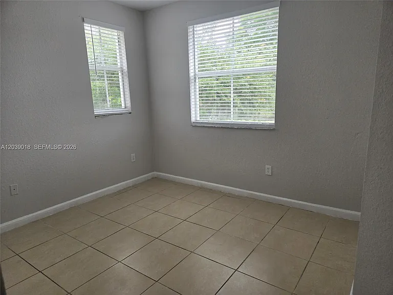 2460 SE 16th Ter #200 — Photo 11