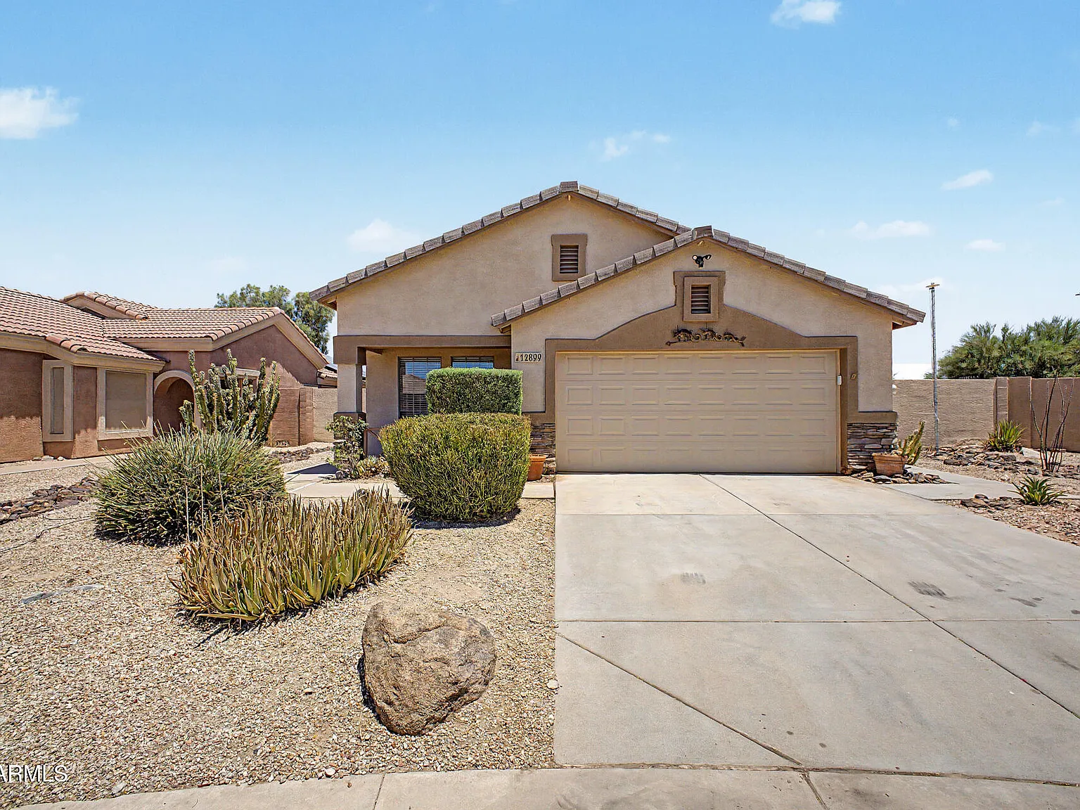 4 bed, 2.0 bath, 1786 sqft, $2,300 — Photo 2