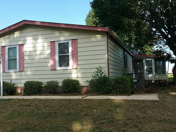 2nd image of 1632 W Schwartz Blvd