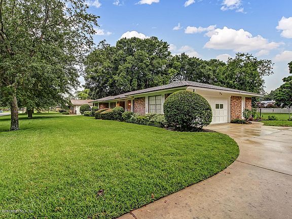 5th image of 3742 Colony Cove Trl