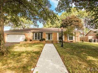 1907 Highwood Ave, Pekin, IL