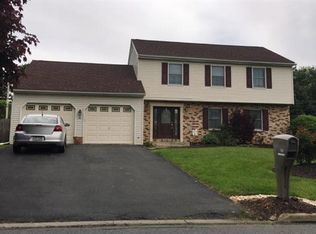 672 Howe St, Easton, PA 18040