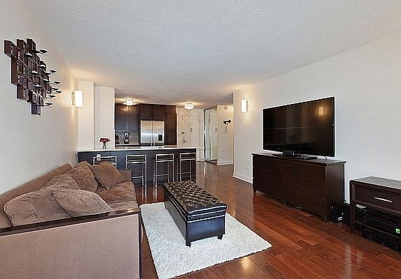 3rd image of 132 E 35th St #6F