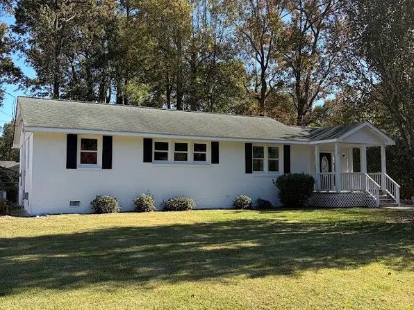 18 Bosco Drive, Jacksonville, NC 28540