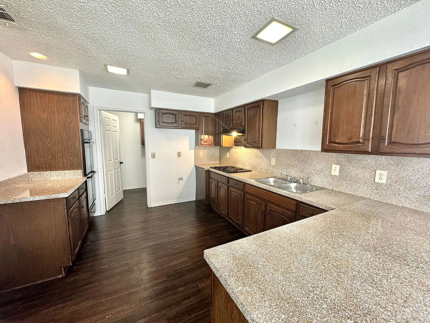 13217 Fall Manor Dr — Photo 3