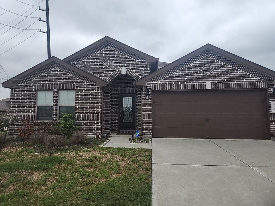 1st image of 1403 Mateer Manor Ct