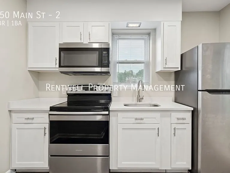 350 Main St #2 — Photo 3
