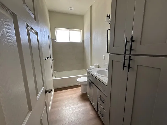 Bathroom with tub/shower combo