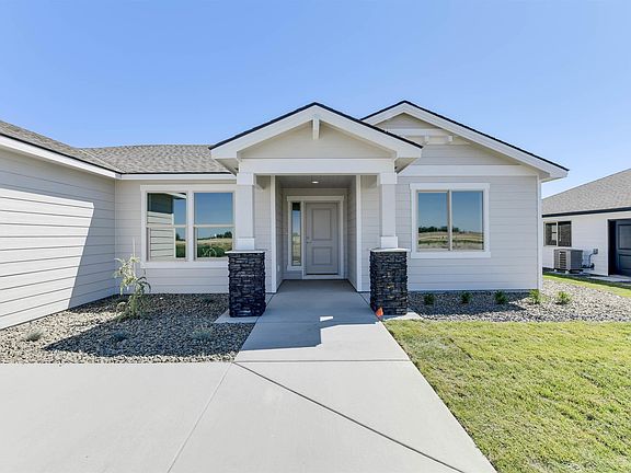 3rd image of 10518 Silverbright Dr