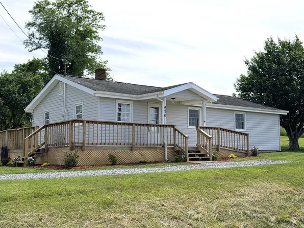 476 Marthas Knob Rd, Galax, VA 24333