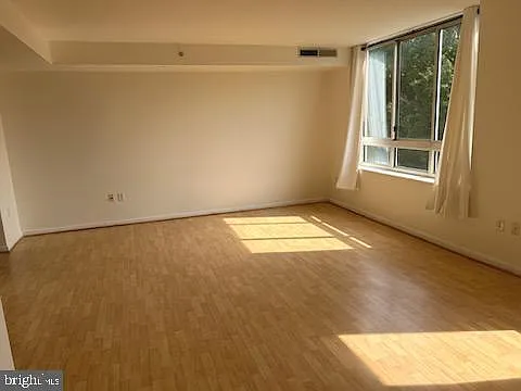 350 G St SW #525 — Photo 5