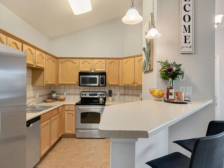 2133 Krisron Rd #D-302 — Photo 9