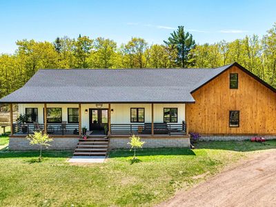 25195 Sved Rd, Hancock, MI, 49930