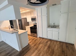 14411 Riverside Dr APT 11, Sherman Oaks, CA 91423