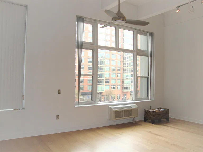 1500 Washington St #3V — Photo 15