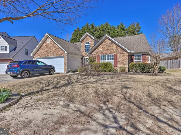 1241 Skylar Ridge Cir, Buford, GA 30519