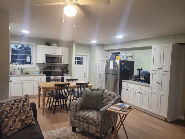 13 Myrtle St #3, Hillsborough, NH 03244