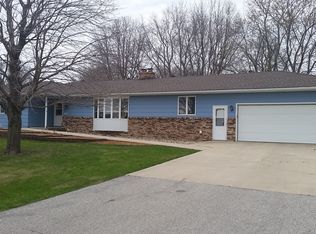 33 Circle Ter, Manly, IA 50456