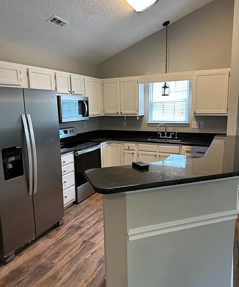 204 Ashridge Way — Photo 10