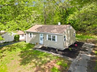 68 Crestmont St, Springfield, MA 01108