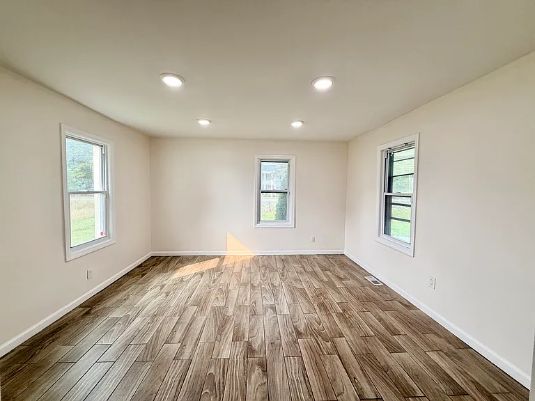 505 Sicklerville Rd — Photo 10