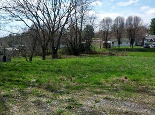 305 S North St, Johnson City, TN 37604