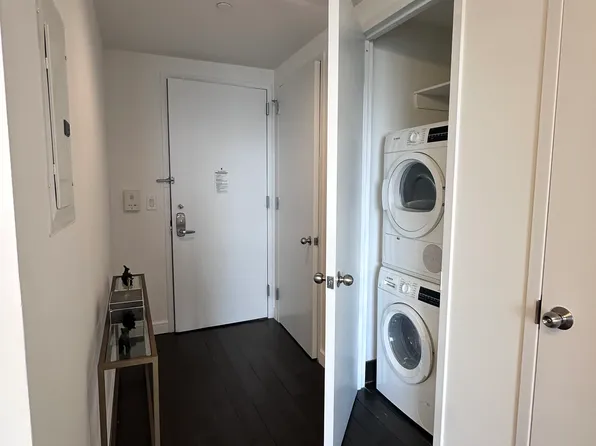 309 Gold Street image 6 of 14