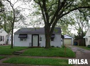 1012 40th St, Moline, IL 61265