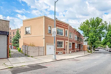 2122 Grove Street  image 1 of 30