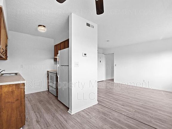 5th image of 3409 Prestwood Dr #5