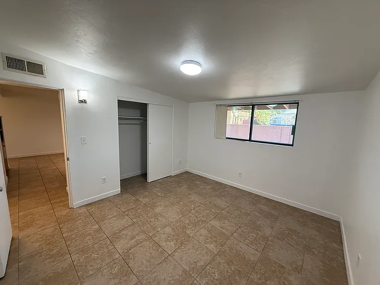 1601 N Park Ave #1 — Photo 5