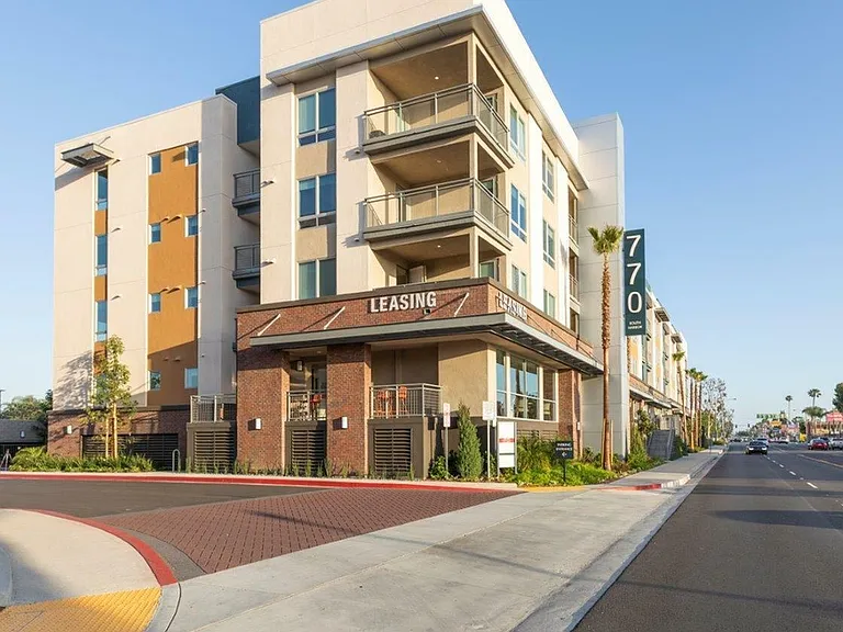 A wide-angle look at the layout of the apartment buildings.