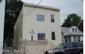 256 Gordon St photo 1