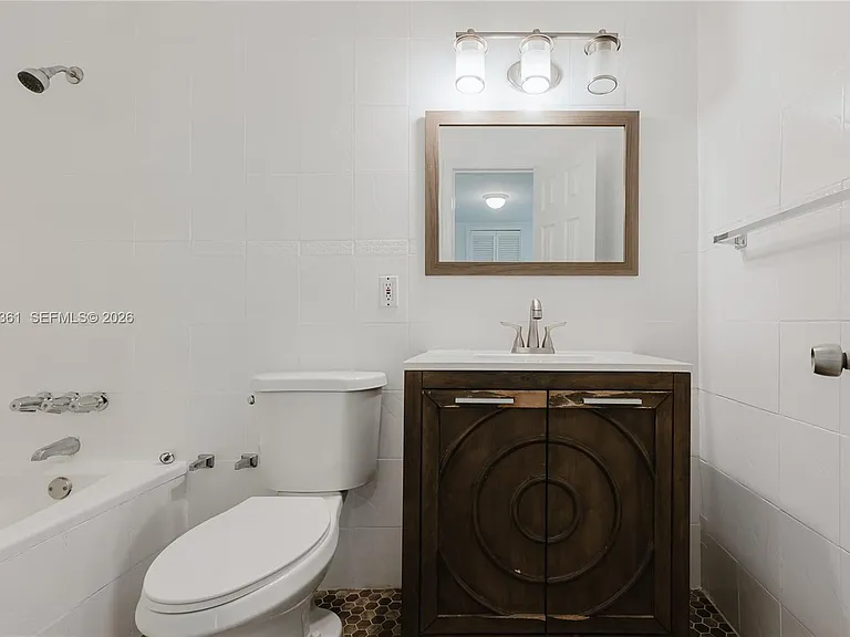 6130 Flagler St — Photo 26