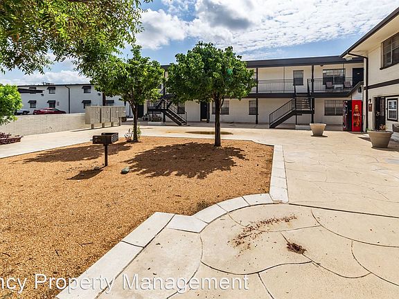 4th image of 6014 Blanco Rd #210