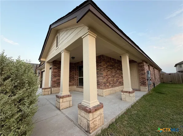 8915 Sky Crest Dr, Temple, TX 76502