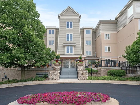 11460 Fairfield Rd W Unit 103, Hopkins, MN 55305