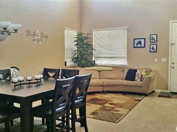 3rd image of 13117 Harbor Dr