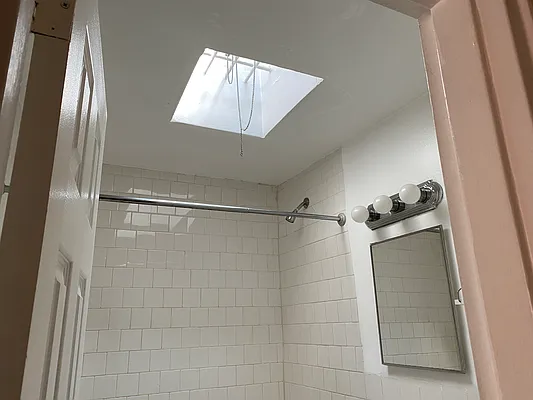 Rented by Bauman Realty Group | media 16