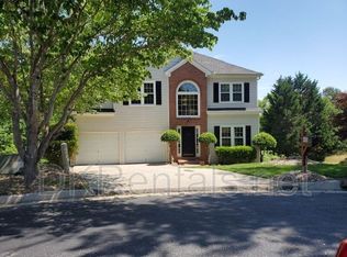 445 Foe Creek Dr, Roswell, GA 30076