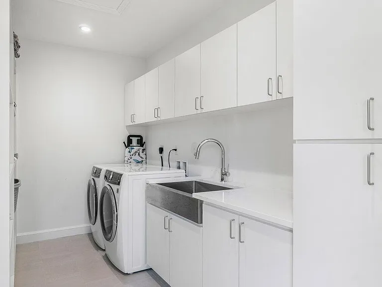 210 S Lake Dr — Photo 13