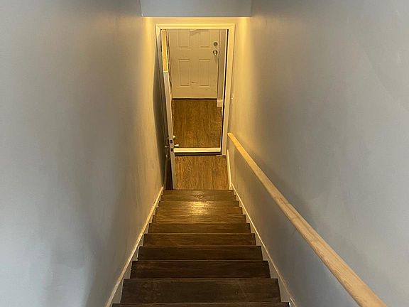2nd image of 5618 Appletree St Floor 2